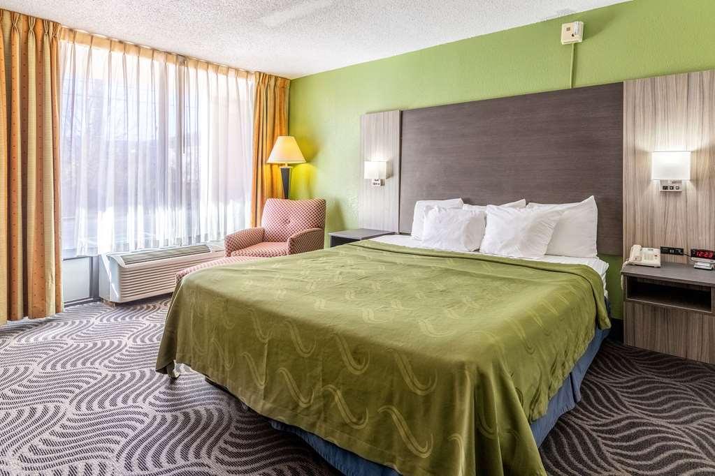 Quality Inn Newport Exterior photo