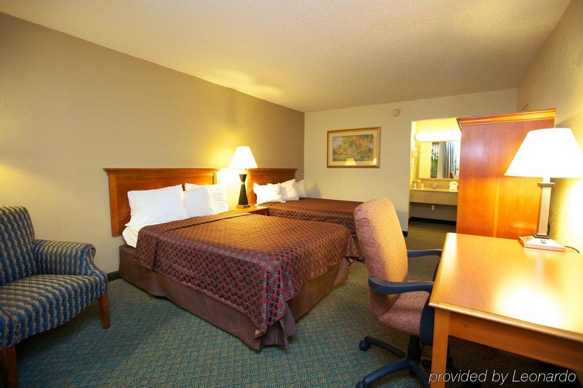 Quality Inn Newport Room photo